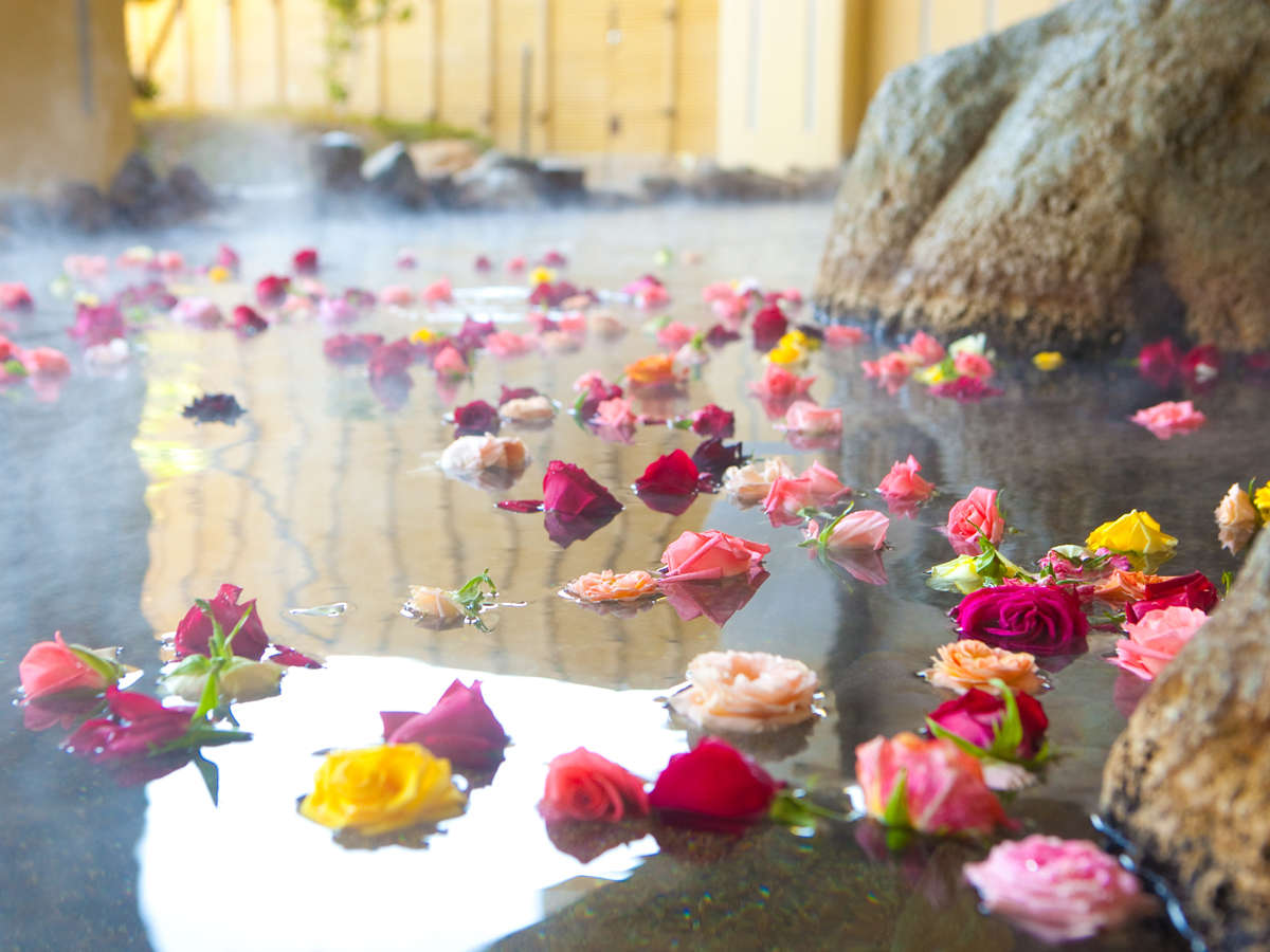 Open-air bath